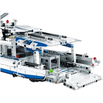 Конструктор LEGO Technic Грузовой самолет 42025 фото 5